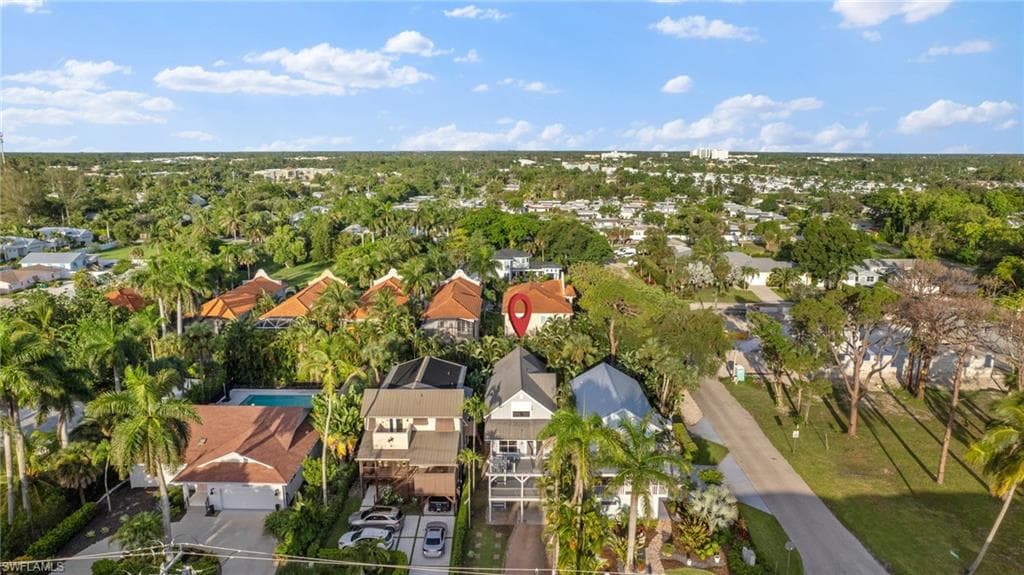 1375 Sandpiper St, Naples, FL 34102-27