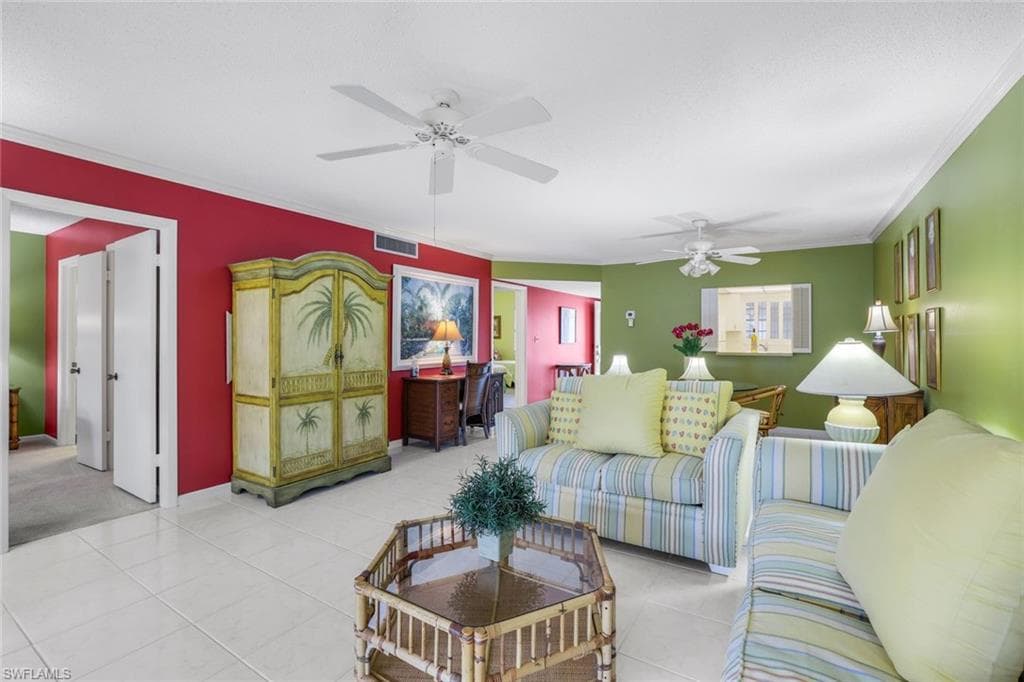 1200 Cherrystone Ct B209, Naples, FL 34102-8