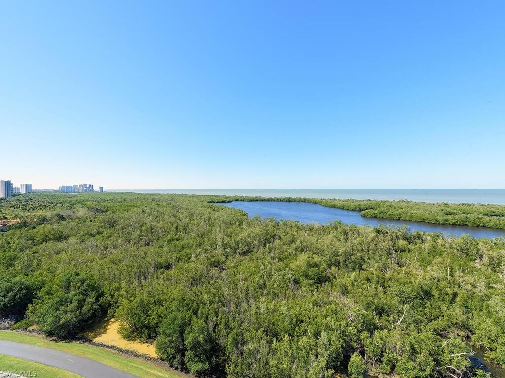 6849 Grenadier Blvd 1203, Naples, FL 34108-3