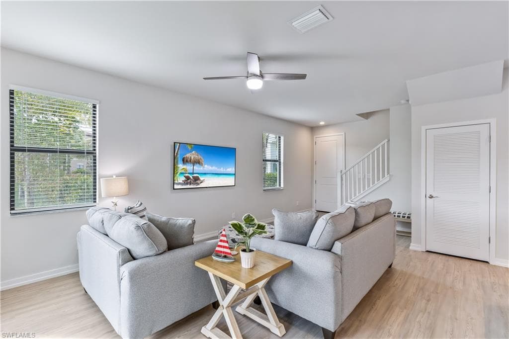 13078 Pembroke Dr 13078, Naples, FL 34105-11