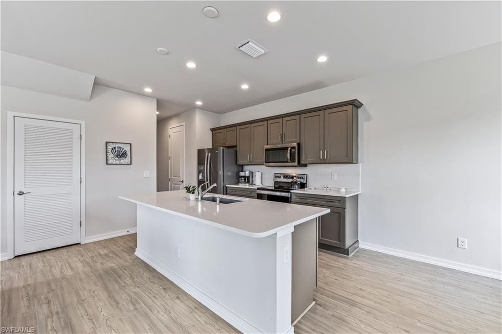 13078 Pembroke Dr 13078, Naples, FL 34105-7