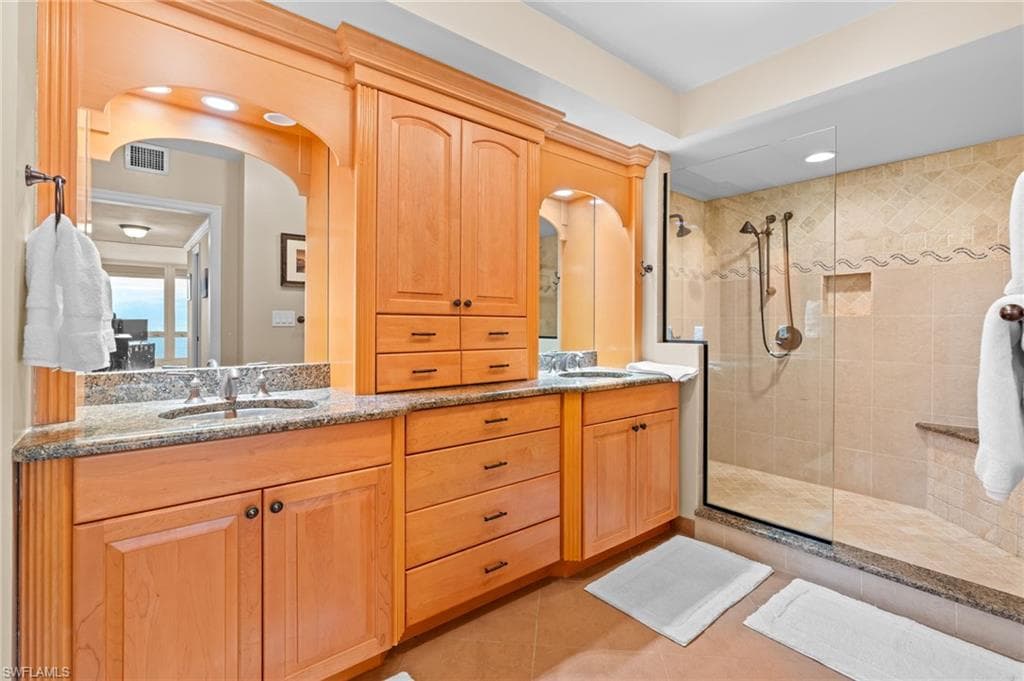 4051 Gulf Shore Blvd N 902, Naples, FL 34103-22