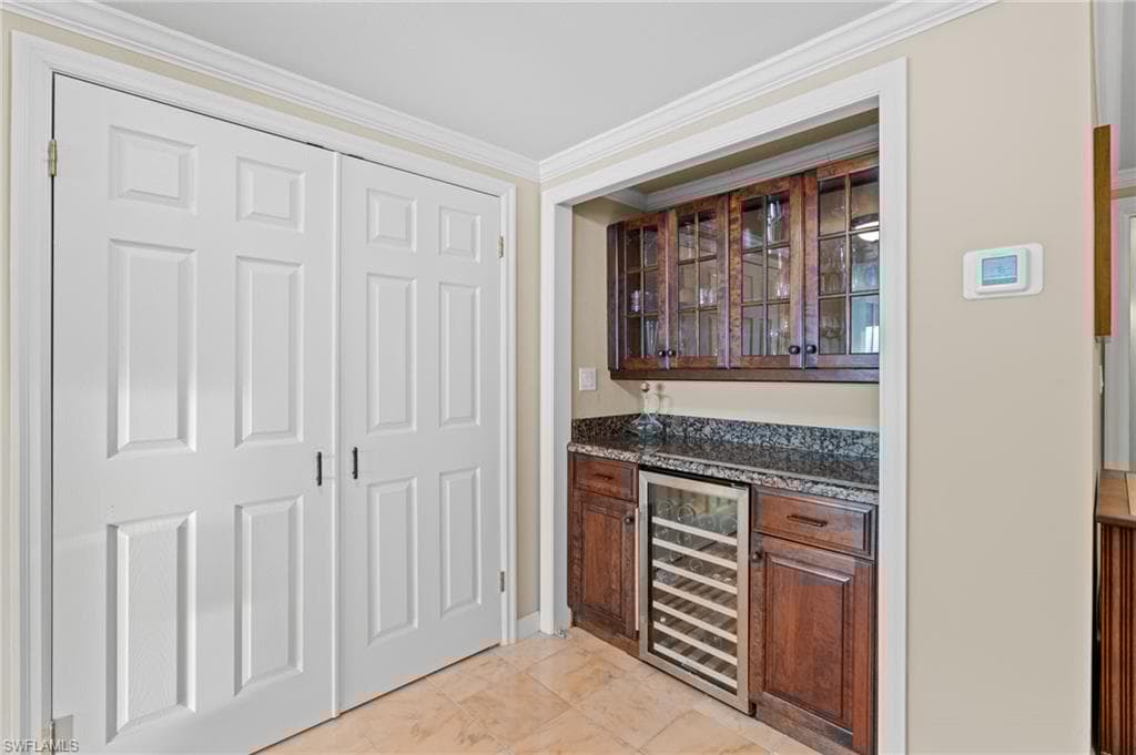 4051 Gulf Shore Blvd N 902, Naples, FL 34103-28
