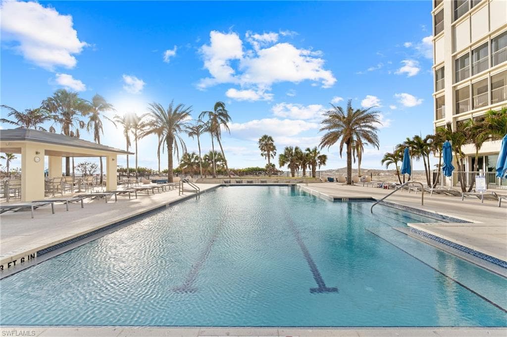 4051 Gulf Shore Blvd N 902, Naples, FL 34103-35
