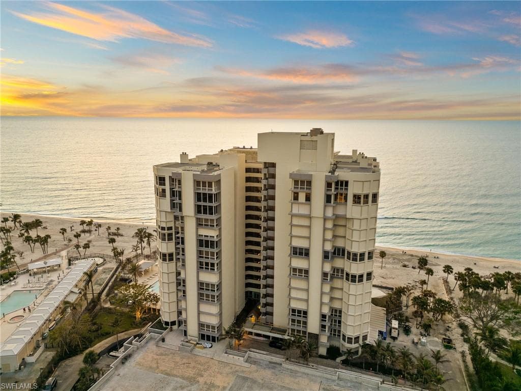 4051 Gulf Shore Blvd N 902, Naples, FL 34103-36