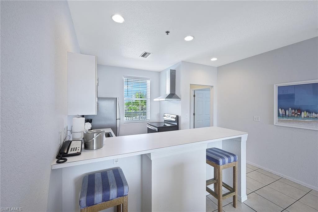 140 Palm St 411, Marco Island, FL 34145-12