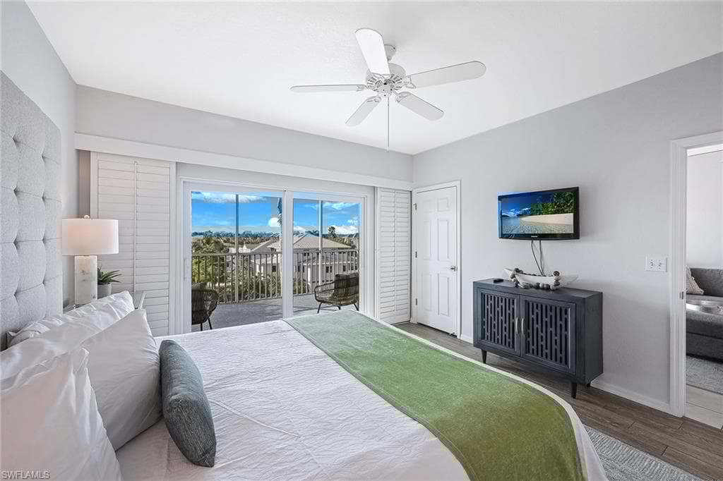 140 Palm St 411, Marco Island, FL 34145-17