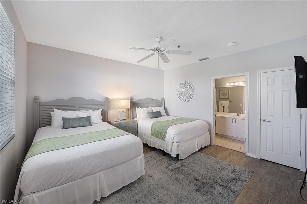 140 Palm St 411, Marco Island, FL 34145-19