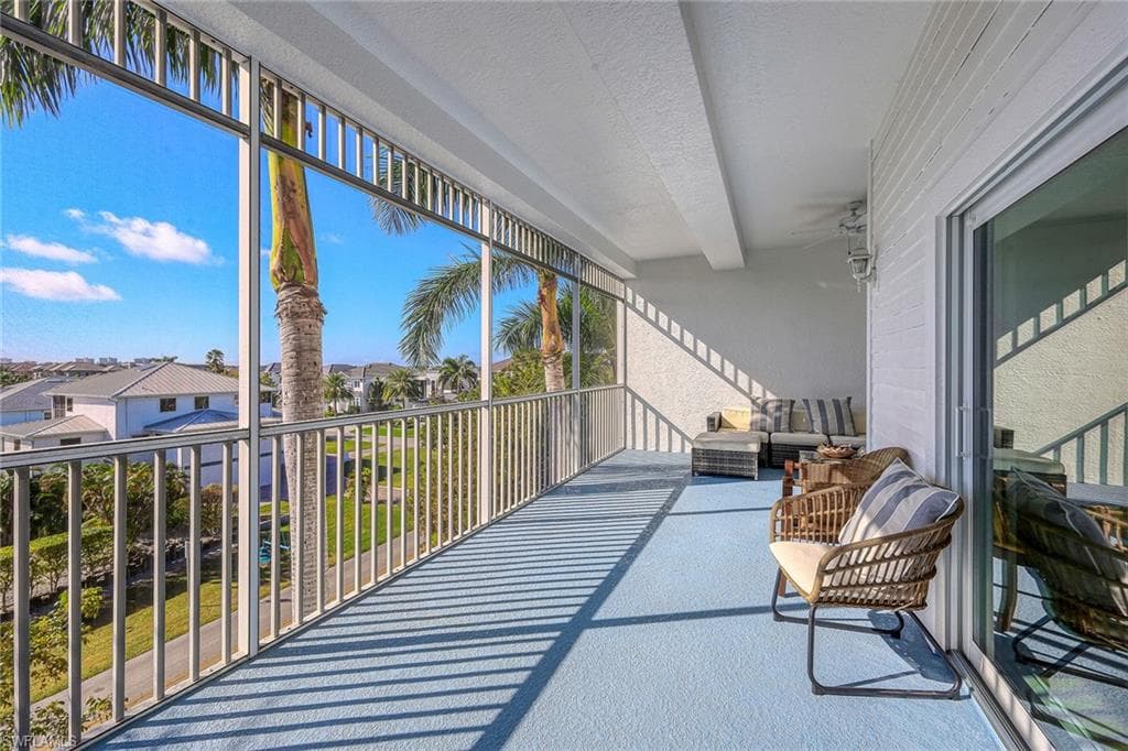 140 Palm St 411, Marco Island, FL 34145-25