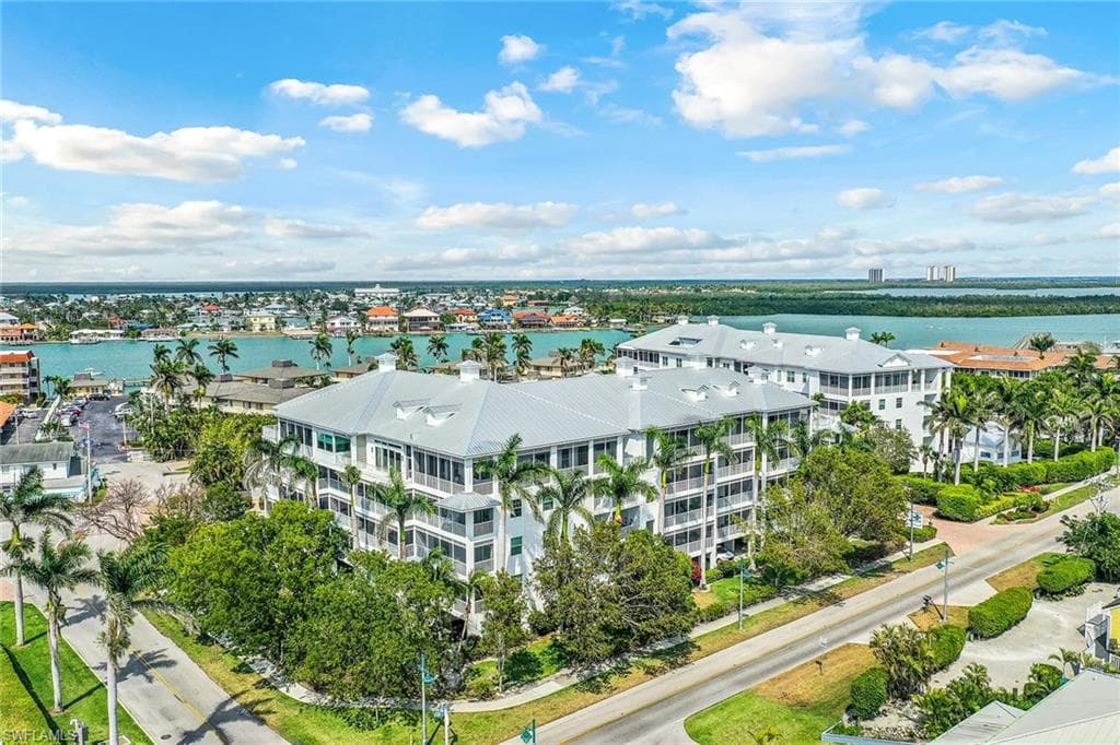 140 Palm St 411, Marco Island, FL 34145-4