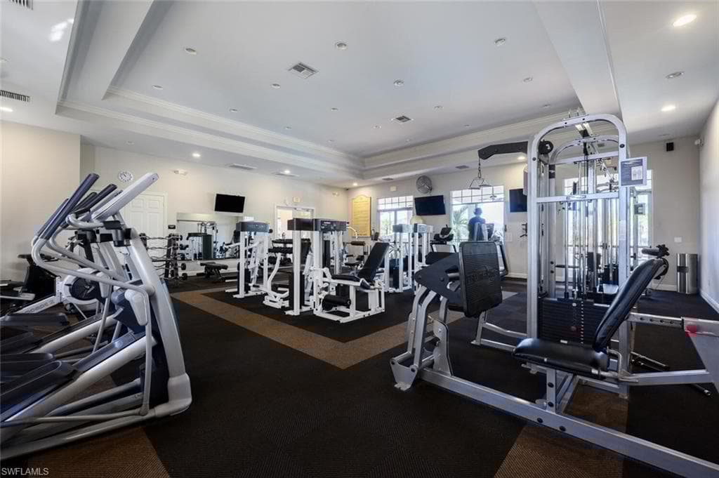 15112 Summit Place Cir 214, Naples, FL 34119-9