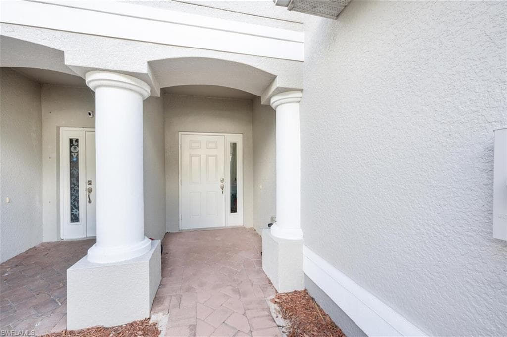 15112 Summit Place Cir 214, Naples, FL 34119-11