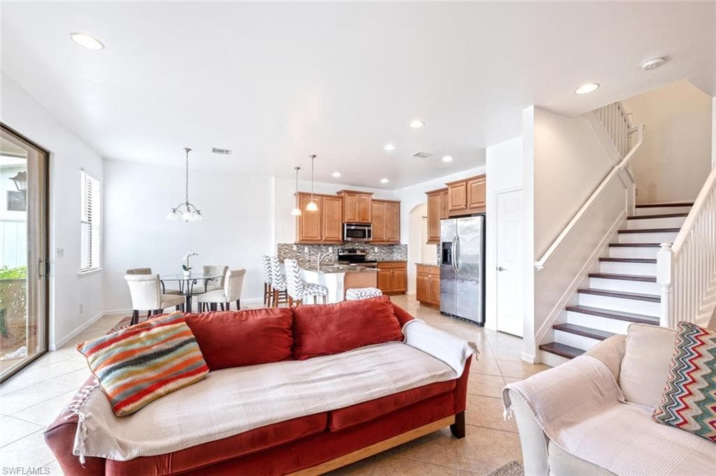 15112 Summit Place Cir 214, Naples, FL 34119-16