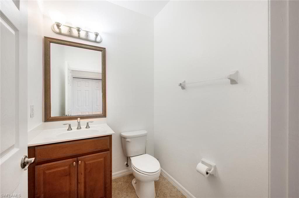 15112 Summit Place Cir 214, Naples, FL 34119-25