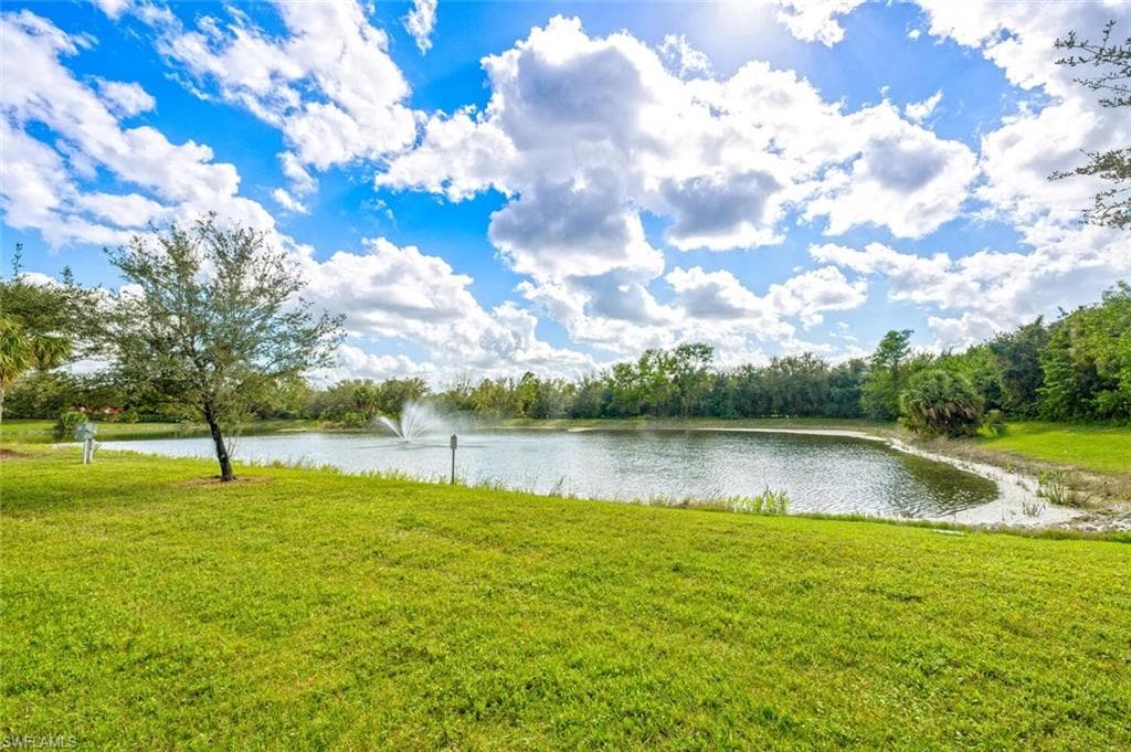 15112 Summit Place Cir 214, Naples, FL 34119-36