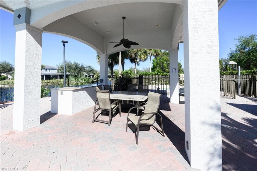 15112 Summit Place Cir 214, Naples, FL 34119-5