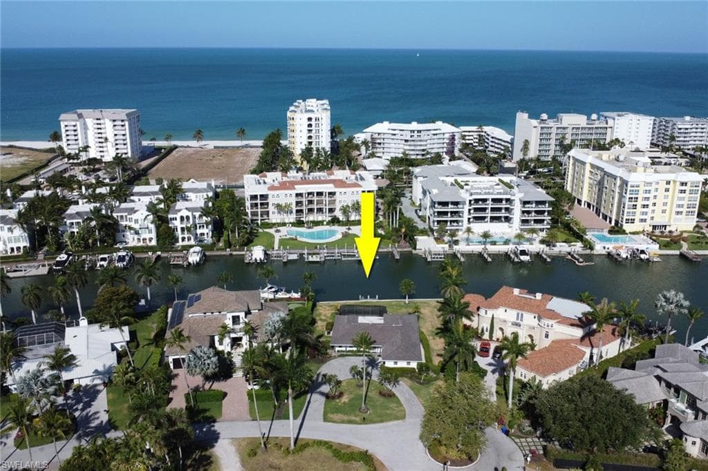 1823 Hurricane Harbor Ln, Naples, FL 34102-21