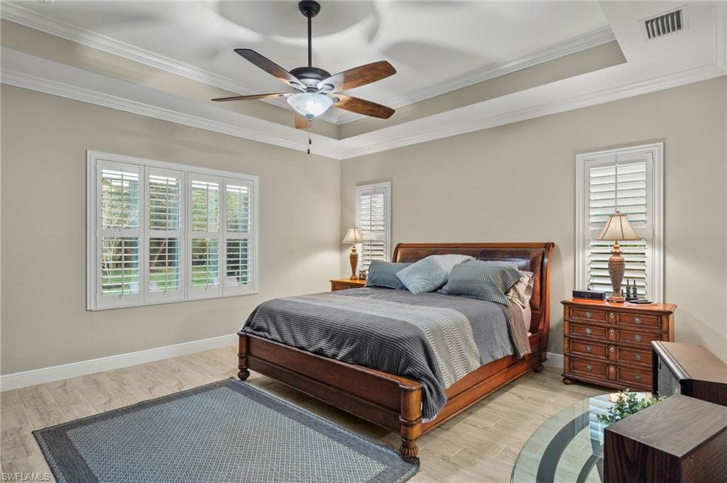 14579 Manchester Dr, Naples, FL 34114-13