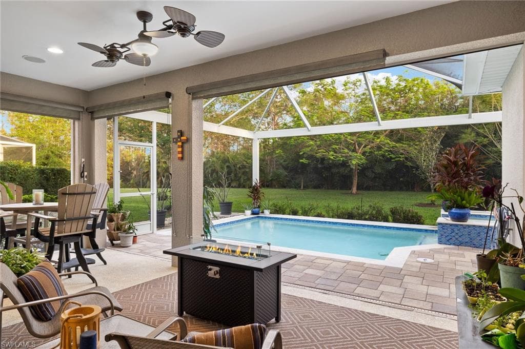 14579 Manchester Dr, Naples, FL 34114-21