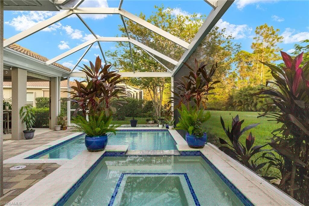 14579 Manchester Dr, Naples, FL 34114-24