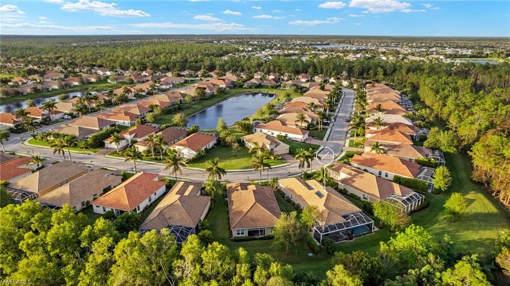 14579 Manchester Dr, Naples, FL 34114-37