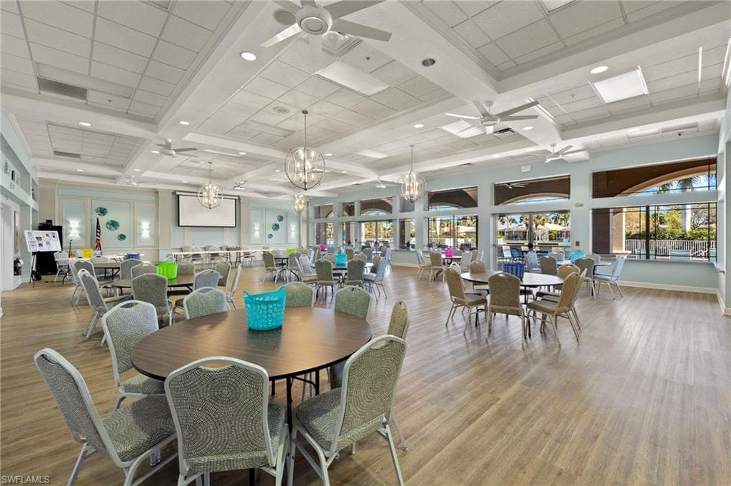 14579 Manchester Dr, Naples, FL 34114-51