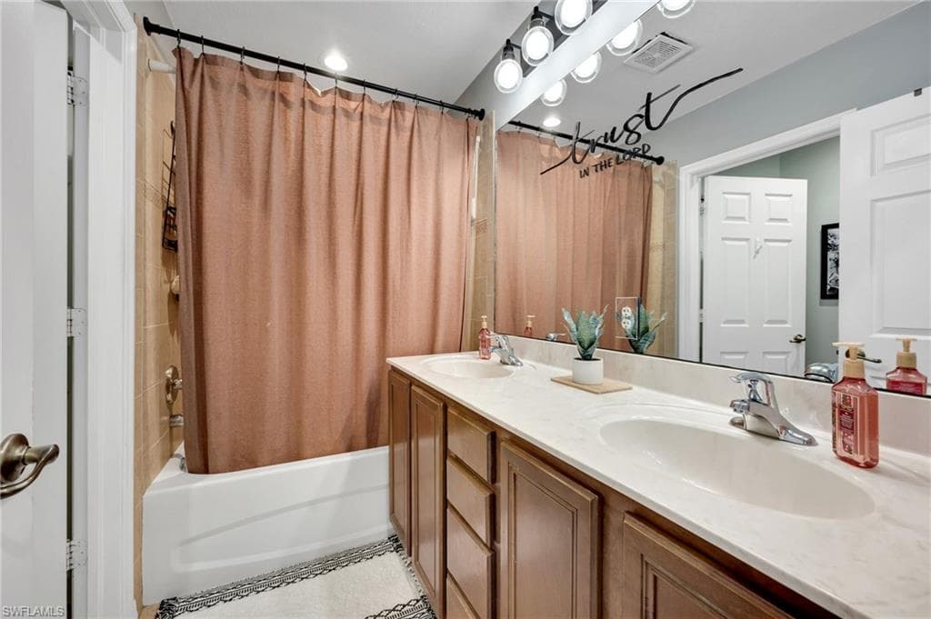 9812 Springlake Cir, Estero, FL 33928-24