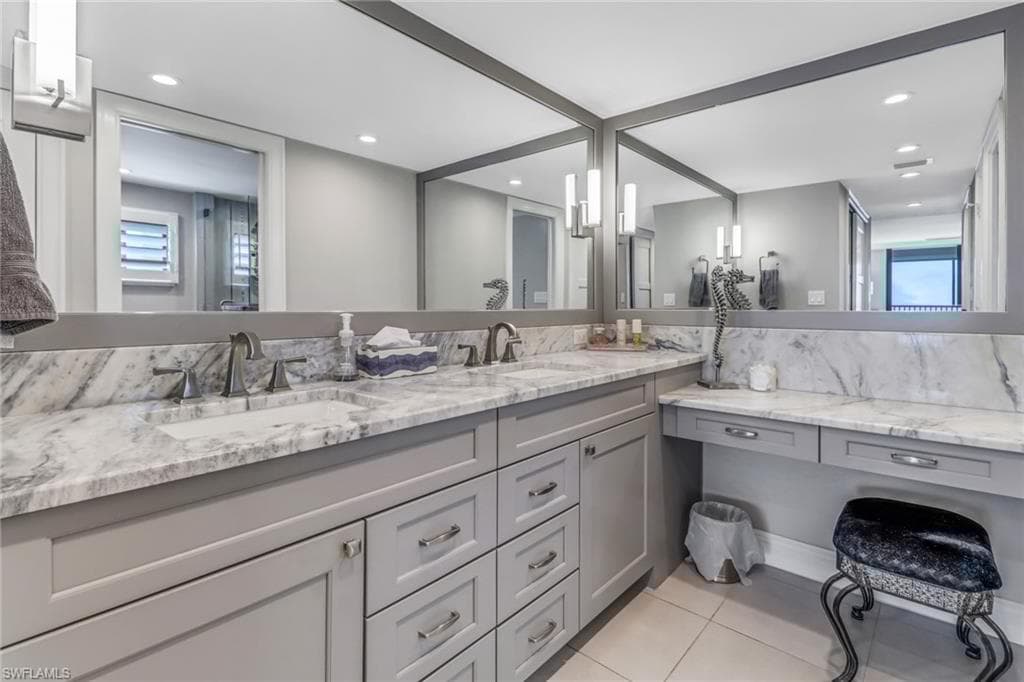 9715 Gulf Shore Dr 701, Naples, FL 34108-14