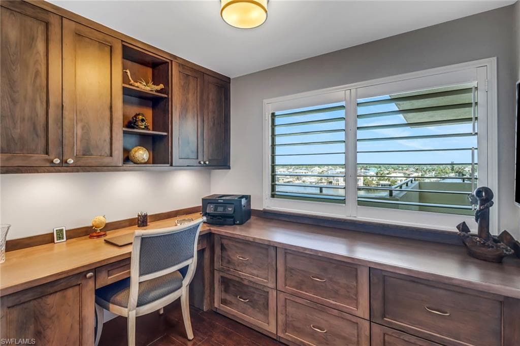 9715 Gulf Shore Dr 701, Naples, FL 34108-15