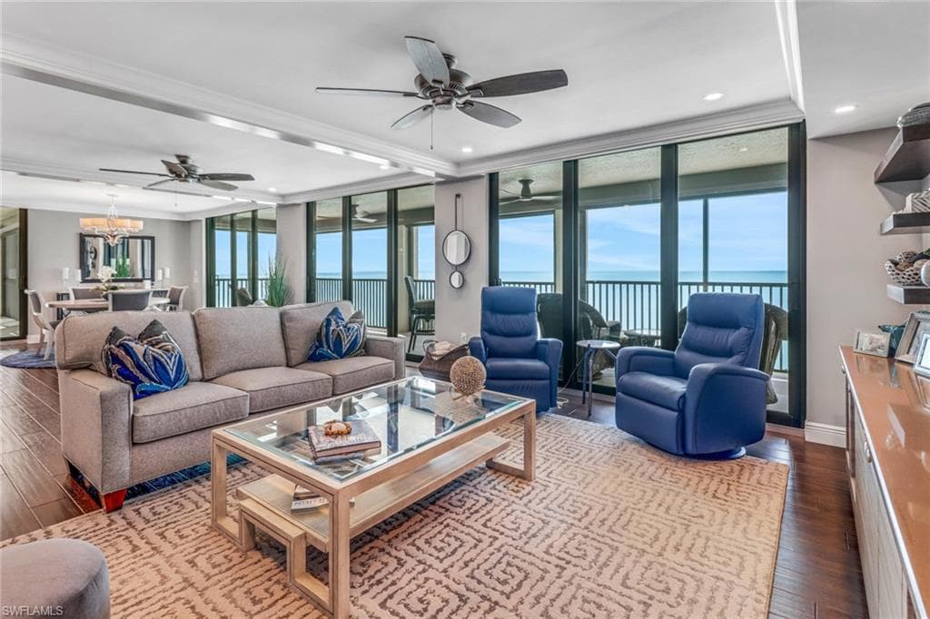 9715 Gulf Shore Dr 701, Naples, FL 34108-1