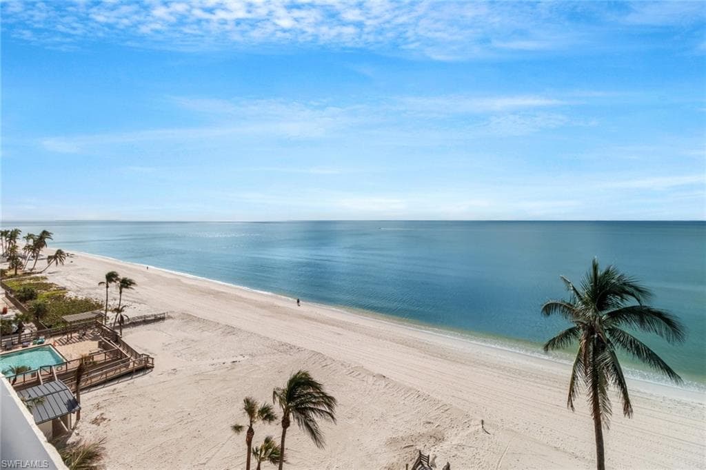 9715 Gulf Shore Dr 701, Naples, FL 34108-26