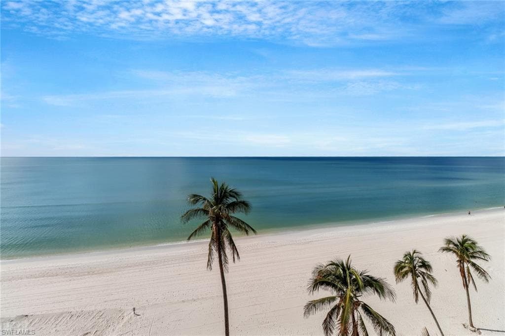 9715 Gulf Shore Dr 701, Naples, FL 34108-27