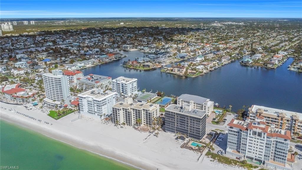 9715 Gulf Shore Dr 701, Naples, FL 34108-31