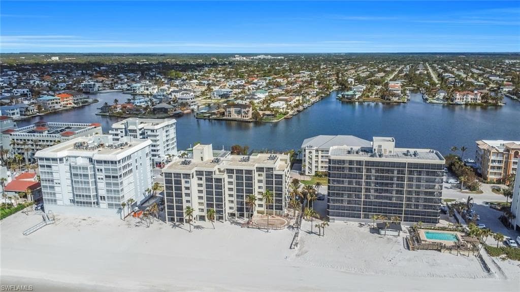 9715 Gulf Shore Dr 701, Naples, FL 34108-33