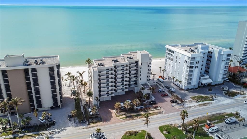 9715 Gulf Shore Dr 701, Naples, FL 34108-35
