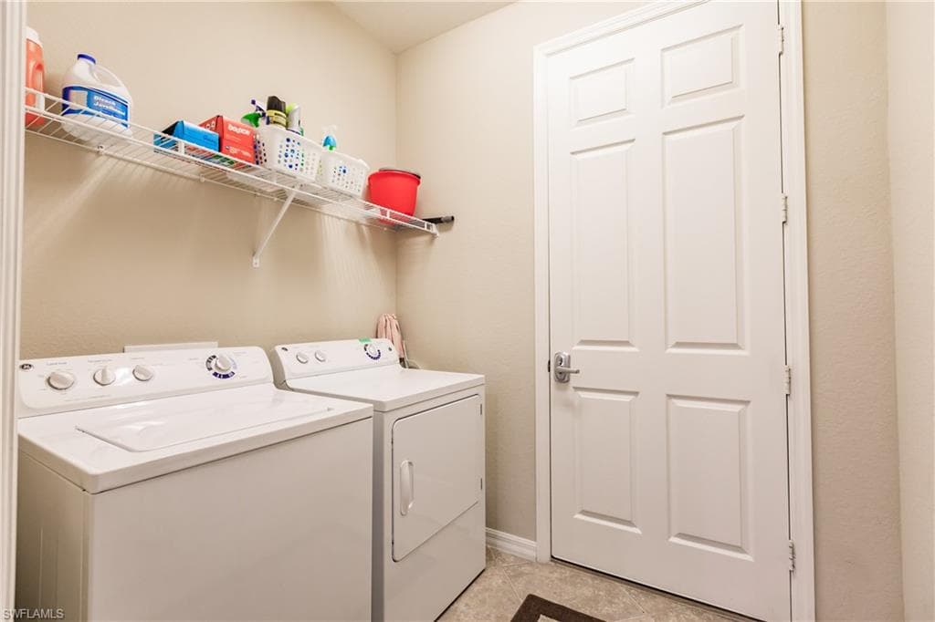 9028 Alturas St 3204, Naples, FL 34113-24