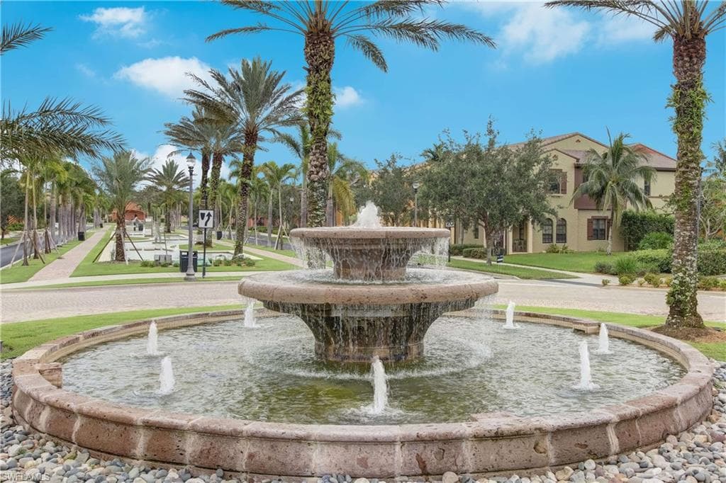 9028 Alturas St 3204, Naples, FL 34113-31