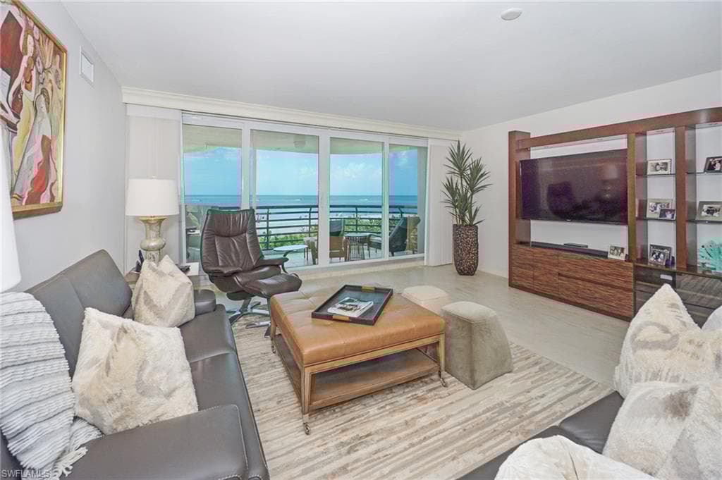 870 Collier Blvd 104, Marco Island, FL 34145-2