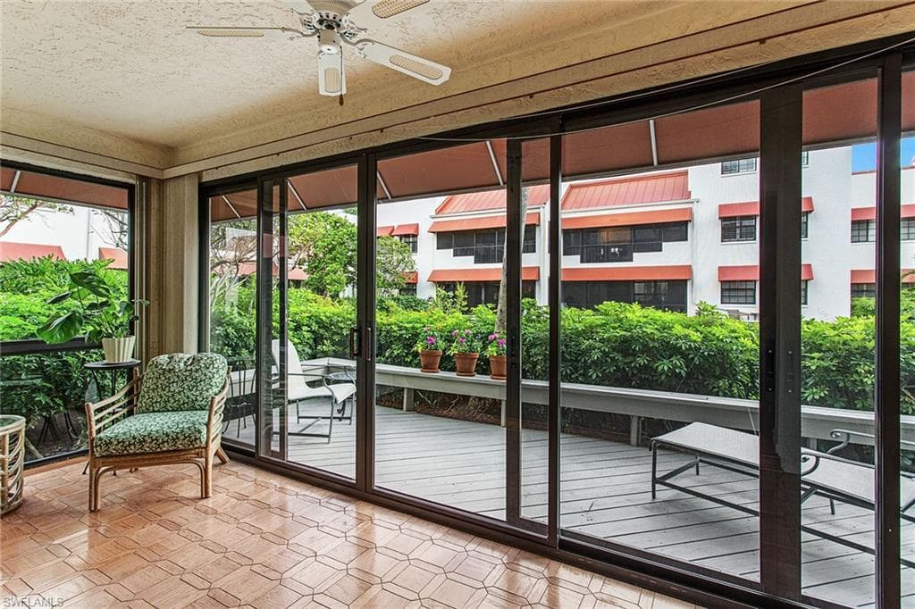525 Serendipity Dr 525, Naples, FL 34108-13