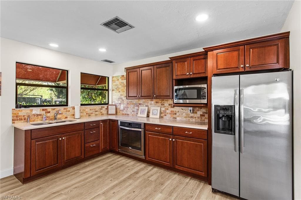 525 Serendipity Dr 525, Naples, FL 34108-17