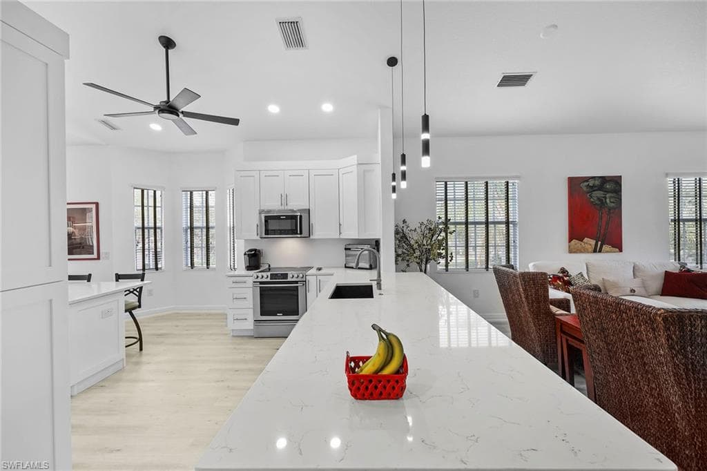 7855 Hawthorne Ter 1603, Naples, FL 34113-11