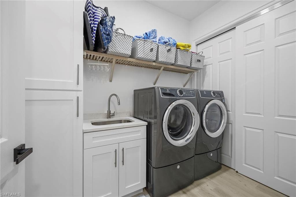 7855 Hawthorne Ter 1603, Naples, FL 34113-25