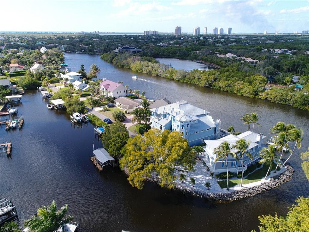 3890 Aloha Ln, Bonita Springs, FL 34134-4