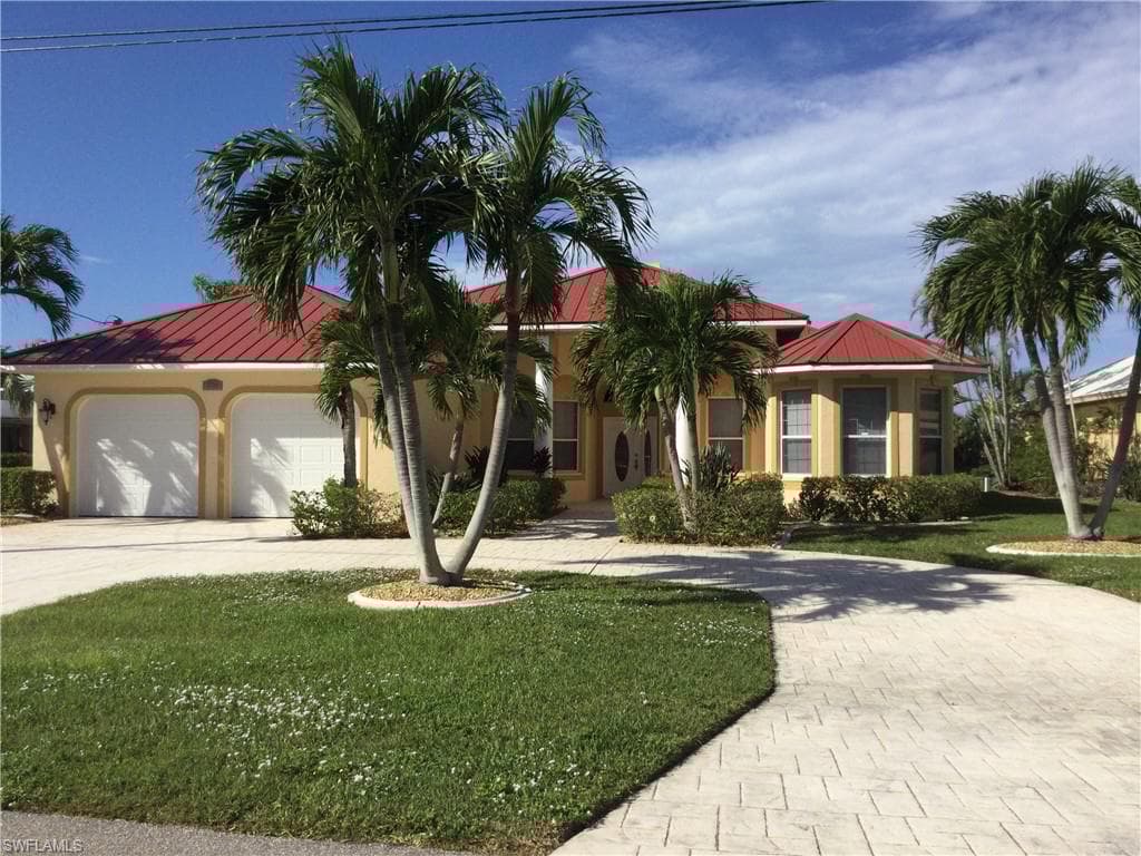 3730 18th Pl, Cape Coral, FL 33904-1