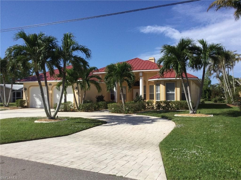 3730 18th Pl, Cape Coral, FL 33904-3