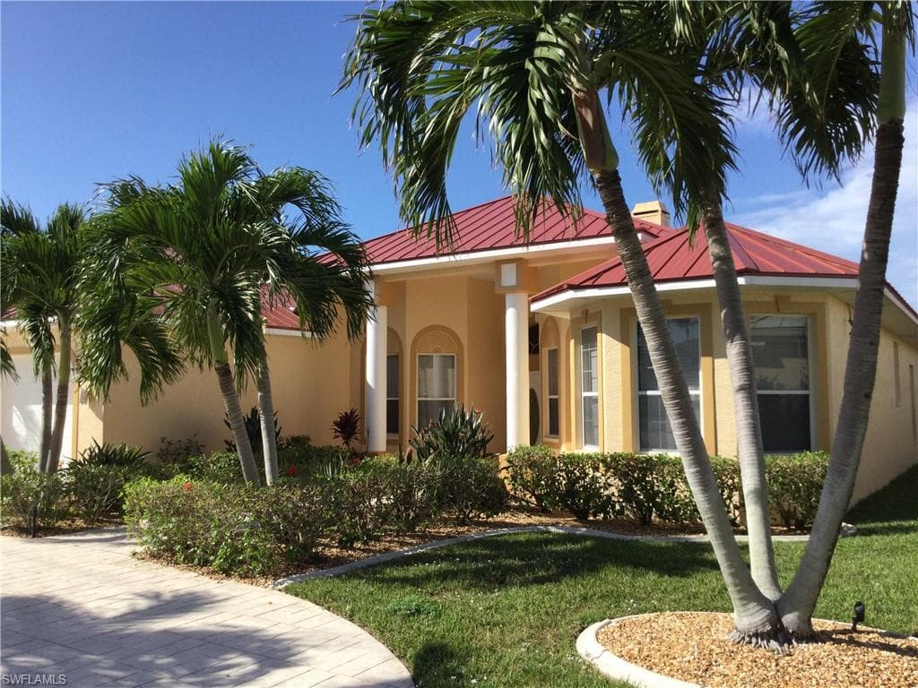 3730 18th Pl, Cape Coral, FL 33904-4