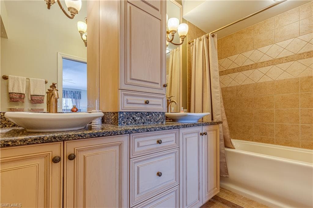 8400 Naples Heritage Dr 1524, Naples, FL 34112-14