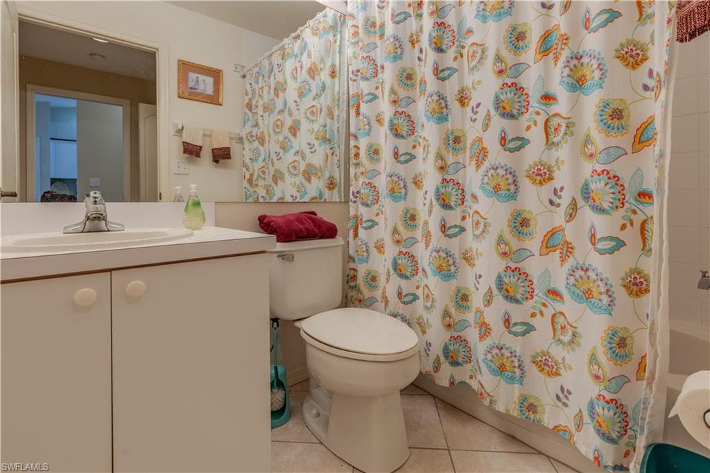 8400 Naples Heritage Dr 1524, Naples, FL 34112-16