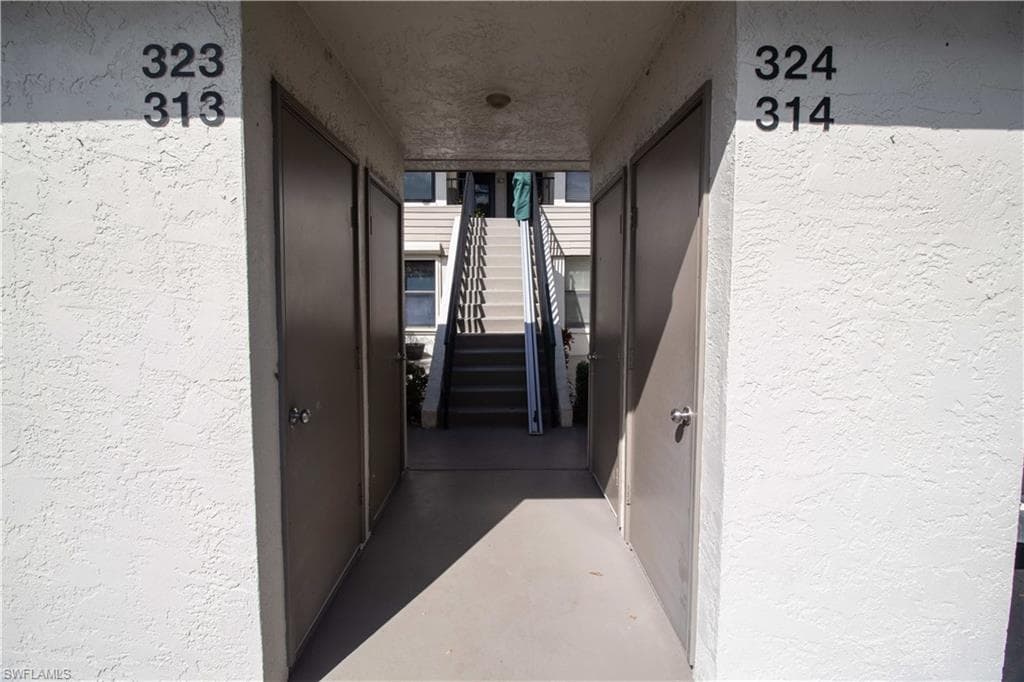 5585 Trailwinds Dr 314, Fort Myers, FL 33907-3