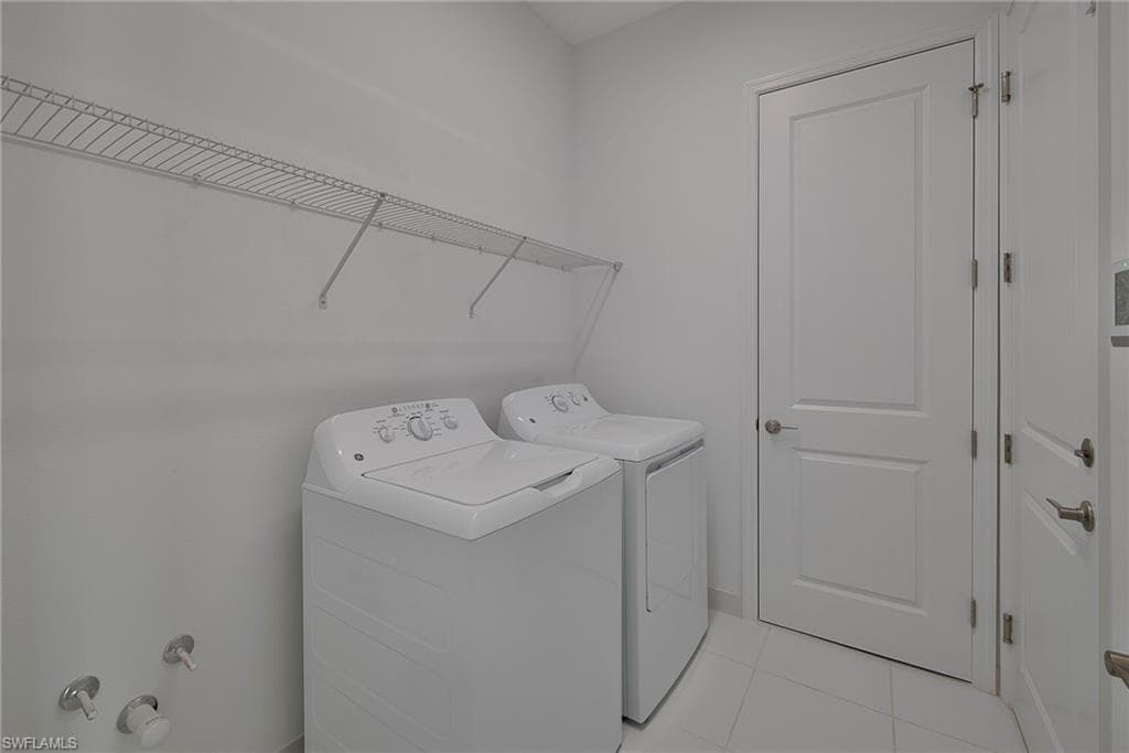 12445 Dahlia Ct, Naples, FL 34120-13